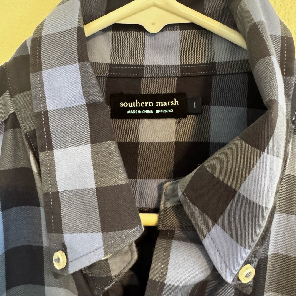 Southern Marsh Blue and Gray Checkered Long Sleeved Shirt Size L - Picture 4 of 5